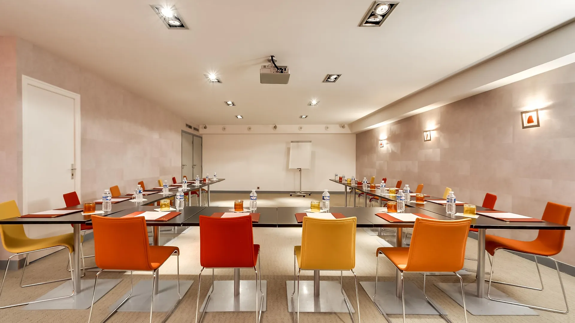 Pavillon Nation Hotel