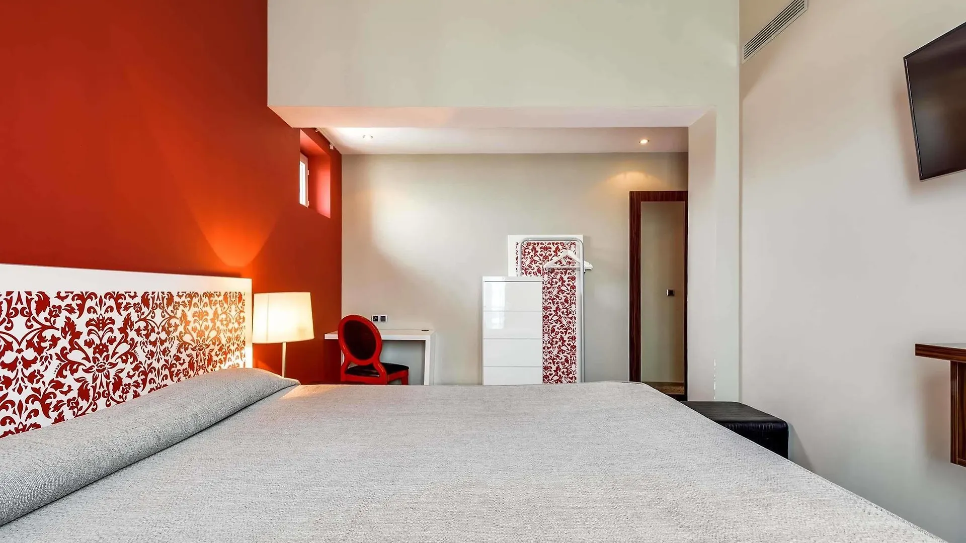 Pavillon Nation 3* Paris
