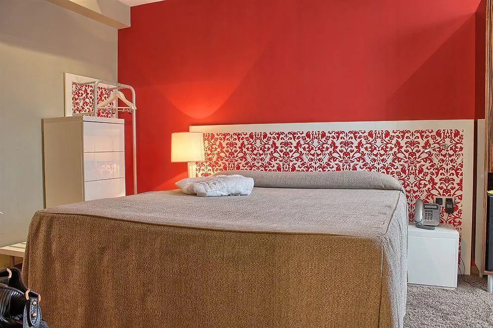 Otel Pavillon Nation 3*