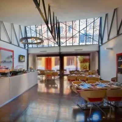 Otel Pavillon Nation 3*